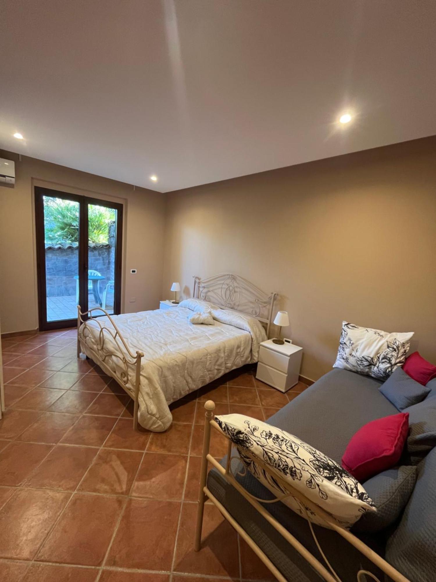 Etna Tra Le Querce Holiday home Santa Venerina